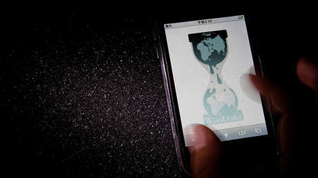 Pence lamenta la prisión de dos reporteros y WikiLeaks replica que EE.UU. mató a dos "periodistas"