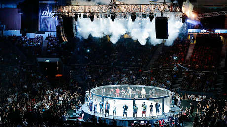 Luchador de artes marciales mixtas vence a su rival con solo una patada en la pierna