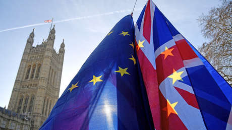 Derrota para Theresa May: El Parlamento británico rechaza su acuerdo para el Brexit 