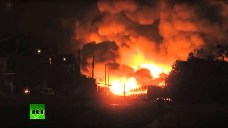 Netflix usa imágenes de un incendio real en dos producciones de ficción y le llueven las críticas