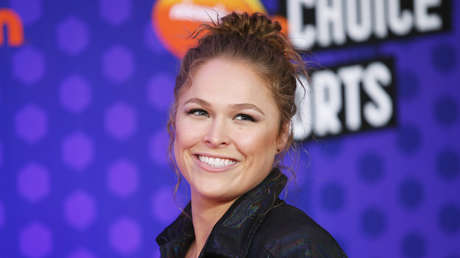 VIDEO: La campeona de la WWE Ronda Rousey da voz a la icónica Sonya Blade en el nuevo Mortal Kombat