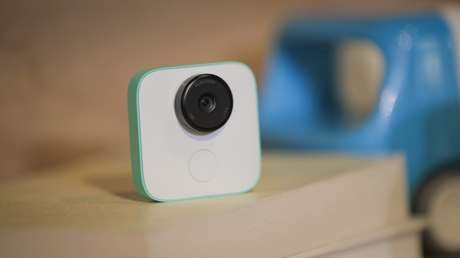 Familia sufre una pesadilla al alquilar una casa en Airbnb y descubrir cámaras de vigilancia dentro