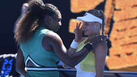 "Lo hiciste increíble, no llores": Serena Williams consuela a su oponente tras vencerla (VIDEO)