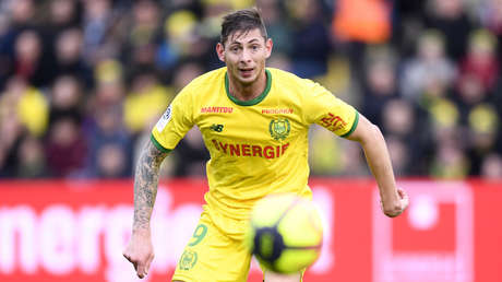 Suspenden hasta mañana la búsqueda del avión en el que viajaba el futbolista argentino Emiliano Sala