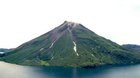 FOTO: Captan desde el espacio un volcán 'inaccesible' de las islas Kuriles