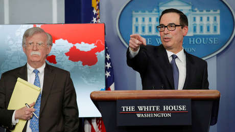 El golpe de Trump a Venezuela a plena luz del día que lo separa de la clandestinidad de Bush