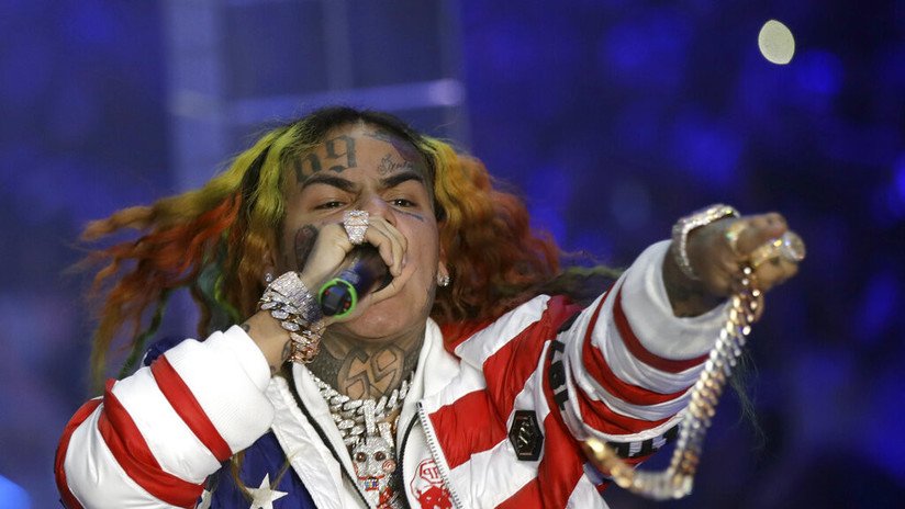 El rapero 6ix9ine se declara culpable por cargos que lo vinculan a una peligrosa pandilla de Nueva York 