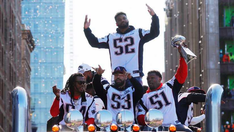 Alcalde mexicano se exhibe en el Super Bowl de EE.UU. y las redes no lo perdonan