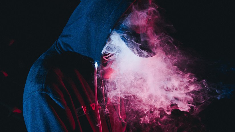 Fallece un joven en EE.UU. tras explotarle en la cara un cigarrillo electrónico que acababa de comprar 