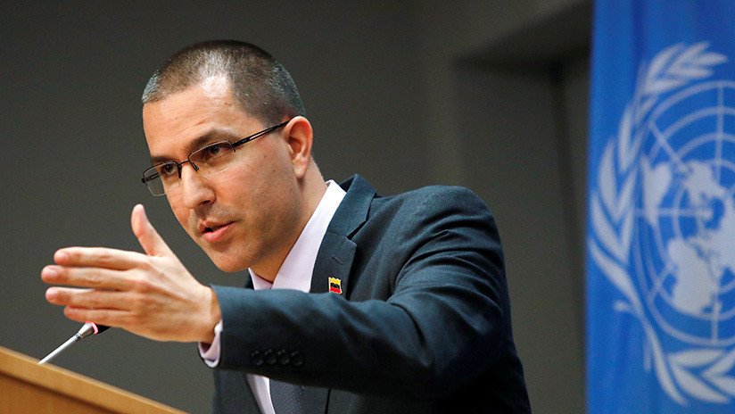 "Basta de tanto abuso y agresión": Venezuela da 24 horas a diplomáticos colombianos para que salgan del país