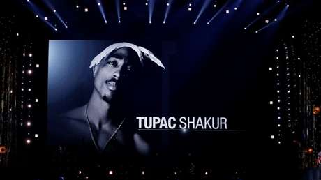 Un productor asegura que Tupac está vivo y "grabando música en un estudio"