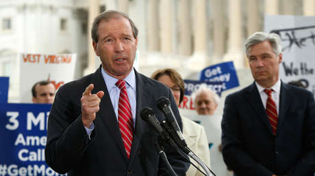 Introducen un proyecto de ley para impedir que Trump use fondos militares para construir el muro