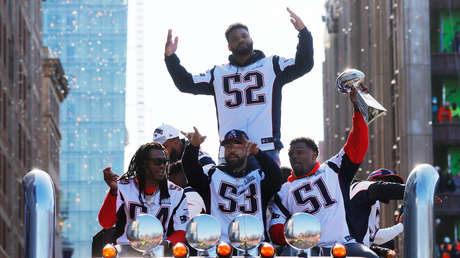 Alcalde mexicano se exhibe en el Super Bowl de EE.UU. y las redes no lo perdonan