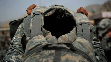 Muere de un disparo mientras probaba un chaleco antibalas