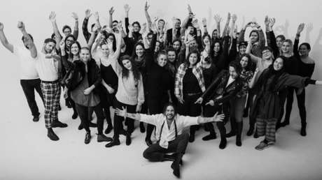 VIDEO: Esta animación viral del ciclo de vida de una rosa está hecha con 70 tatuajes