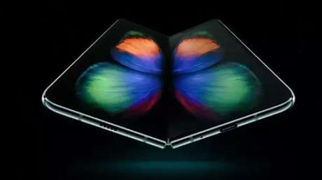 Samsung presenta un teléfono inteligente con pantalla plegable que puede convertirse en tableta