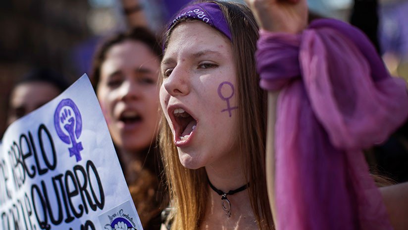Voces femeninas contra el abuso: Mujeres narran a RT sus historias de desigualdad y explotación