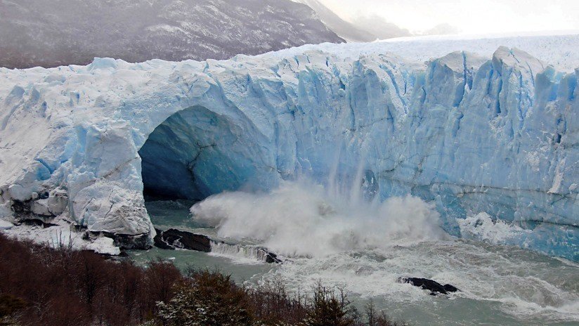 La colisión de antiguos continentes en los trópicos originó tres edades de hielo