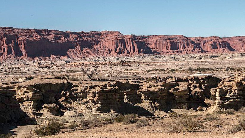Hallan con vida a un niño de 5 años que pasó 22 horas perdido en un desierto de Argentina