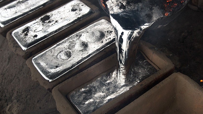 Científicos crean un metal líquido que se estira como en 'Terminator' (VIDEO)