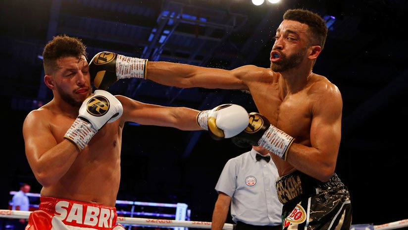 VIDEO: Un boxeador se burla de su rival en pleno combate y acaba noqueado en los últimos 14 segundos de la pelea