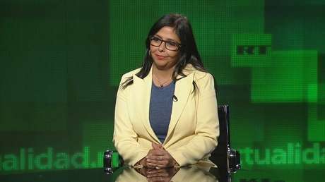 Delcy Rodríguez a RT: "La falsa ayuda humanitaria de EE.UU. es la estafa del siglo"