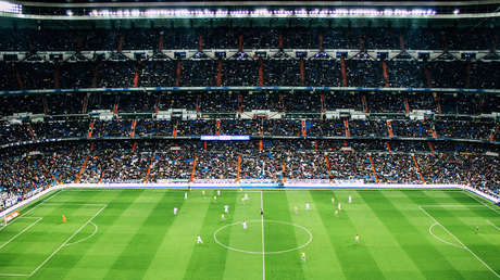 Barreras sin rivales y tarjetas para el DT: Las siete nuevas reglas del fútbol que entrarán en vigor en el 2019