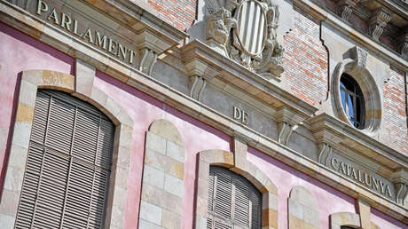 La Guardia Civil acude el Parlamento catalán en busca de pruebas de malversación de fondos