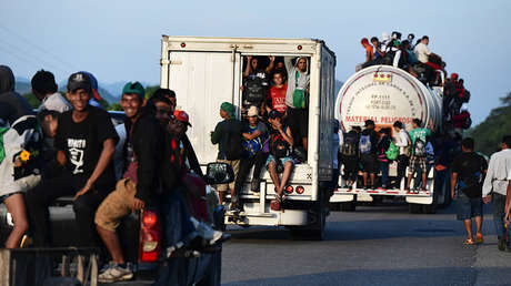 México: Al menos 25 migrantes centroamericanos mueren al volcar un camión en Chiapas (FOTOS)