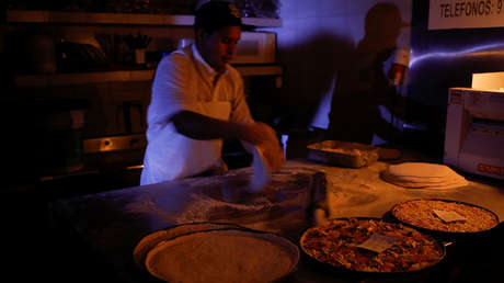 Caracas, la ciudad que resiste a paralizarse por el apagón en Venezuela