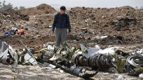 Publican foto de una de las cajas negras del Boeing estrellado en Etiopía