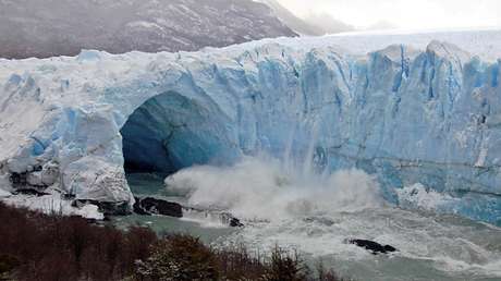 La colisión de antiguos continentes en los trópicos originó tres edades de hielo