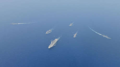 La India despliega submarinos nucleares y un portaviones en el mar Arábigo para disuadir "aventuras" de Pakistán