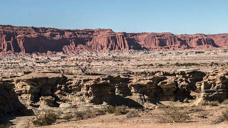 Hallan con vida a un niño de 5 años que pasó 22 horas perdido en un desierto de Argentina