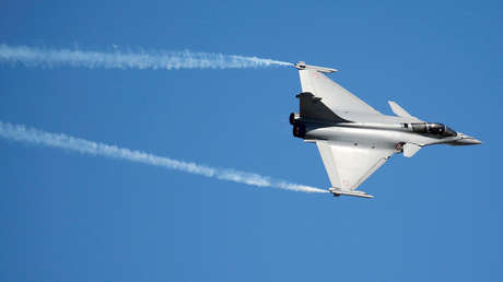 Copiloto de un caza francés Rafale sufre heridas graves al eyectarse su asiento durante el despegue