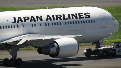 Dos aviones de carga colisionan en un aeropuerto de Tokio