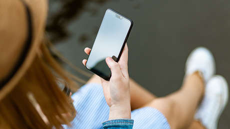 Juzgan a una profesora de EE.UU. por enviar fotos y videos íntimos a un estudiante de 15 años