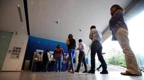 López Obrador pide a los bancos bajar el monto de las comisiones 