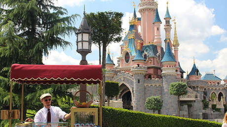 VIDEO: Pánico y evacuaciones en Disneyland de París