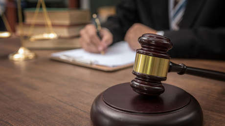 "Empezaba con un masaje y acababa en los abusos": las víctimas testifican contra un presunto pederasta en España