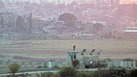 Israel denuncia un traspaso de la valla fronteriza en Gaza y el incendio de una red de camuflaje en un puesto de control israelí