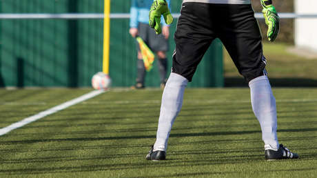 Indultan al futbolista turco que hirió con una cuchilla a varios rivales durante un partido