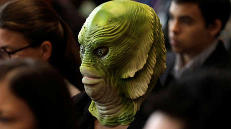 VIDEO, FOTOS: 'Monstruos del pantano' sorprenden a las cámaras durante la confirmación de un nominado de Trump en el Senado