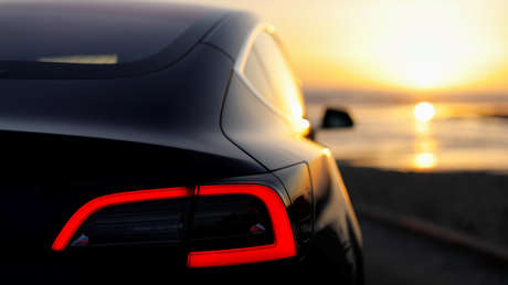 VIDEO: Tesla Motors recaba datos personales de sus clientes, a los que pueden acceder terceras personas después de la reventa