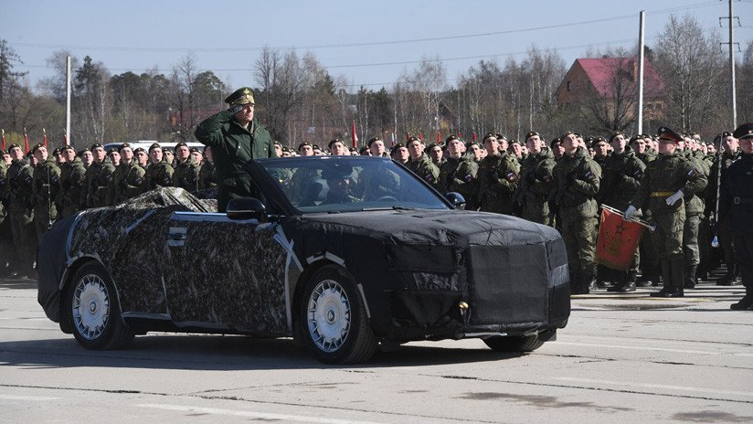 Rusia ensaya con las lujosas limusinas Aurus el desfile militar del Día de la Victoria (VIDEOS)