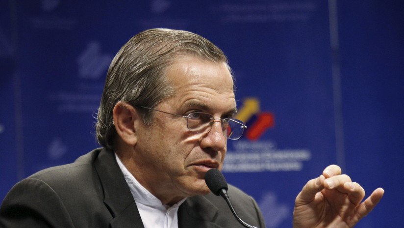 Ricardo Patiño: "Lenín Moreno es un impostor profesional; todo lo que hace fue programado con la CIA"