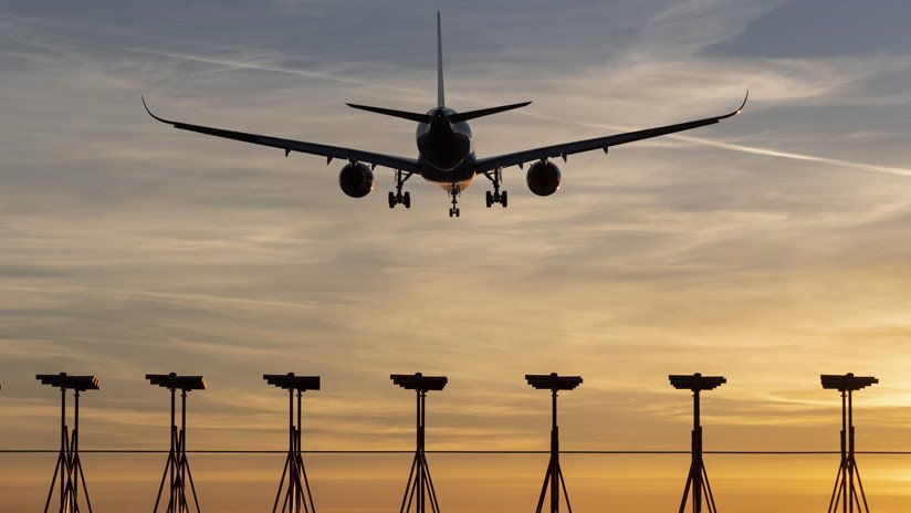 VIDEO: Motor de un Boeing 767 explota justo después de despegar