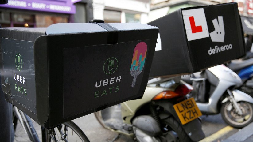 Multado por haber muerto trabajando: ¿Qué es la economía 'gig' y cómo explota a los empleados?