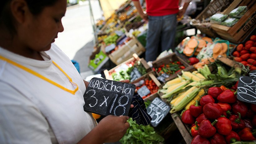Crisis económica en Argentina: ¿Cómo afecta la suba del dólar al acuerdo de 'Precios Esenciales'?