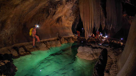 Astronautas descubren un nuevo crustáceo tras pasar varios días en una cueva subterránea